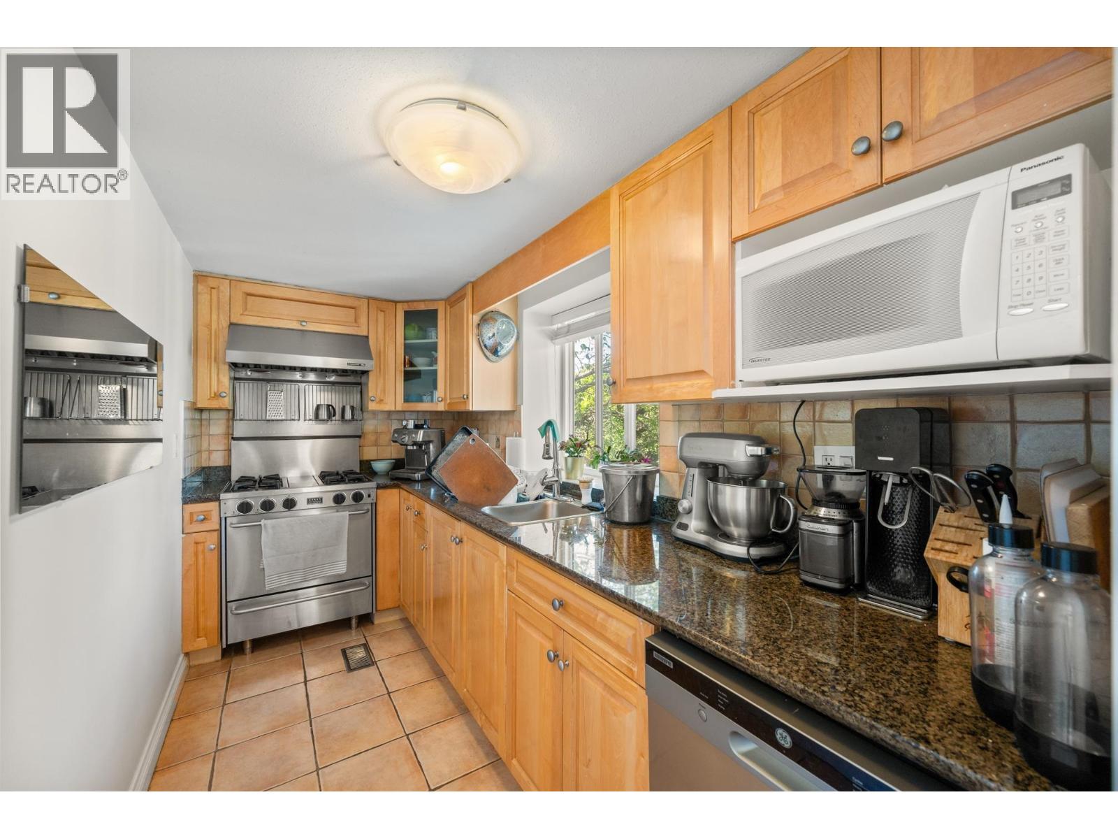 2323 W 23rd Avenue, Vancouver, British Columbia  V6L 1N5 - Photo 10 - R3124374
