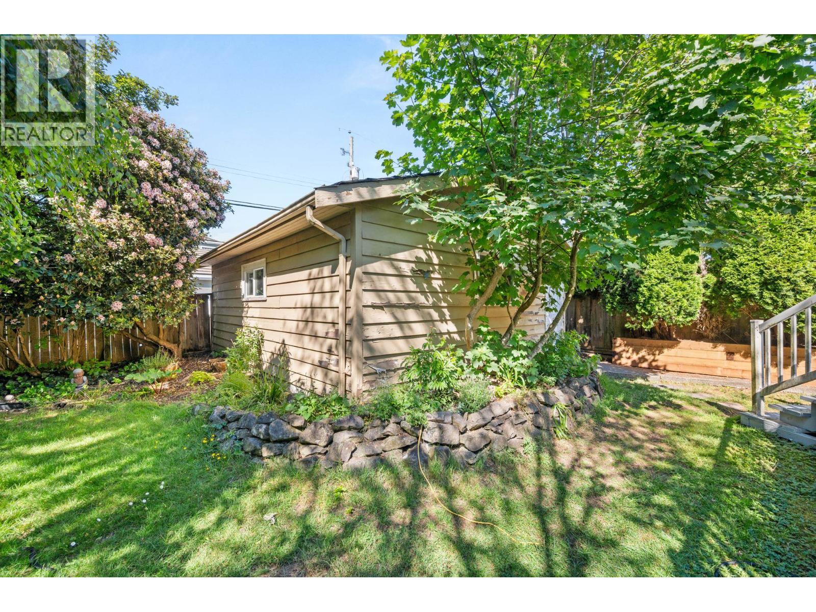 2323 W 23rd Avenue, Vancouver, British Columbia  V6L 1N5 - Photo 22 - R3124374