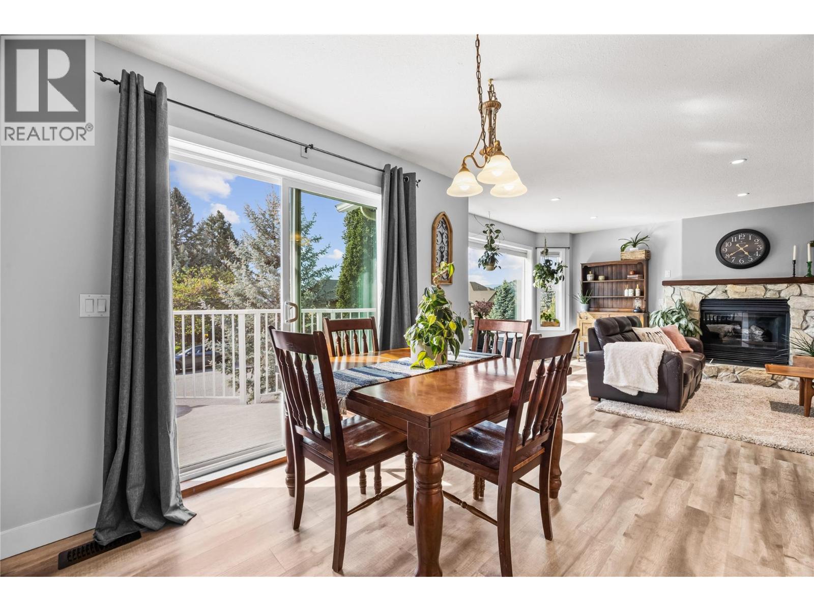 2520 Evergreen Drive, Penticton, British Columbia  V2A 7Y2 - Photo 9 - 10387046