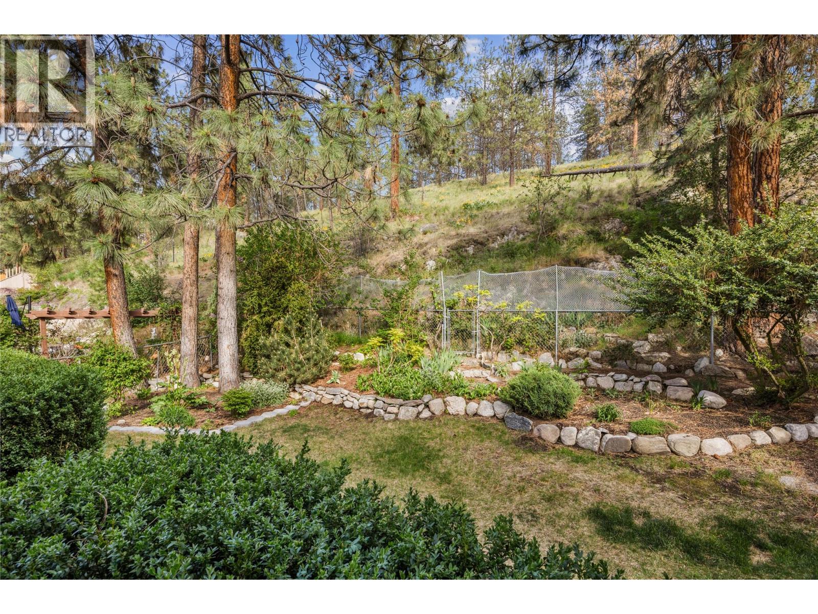 2520 Evergreen Drive, Penticton, British Columbia  V2A 7Y2 - Photo 42 - 10387046