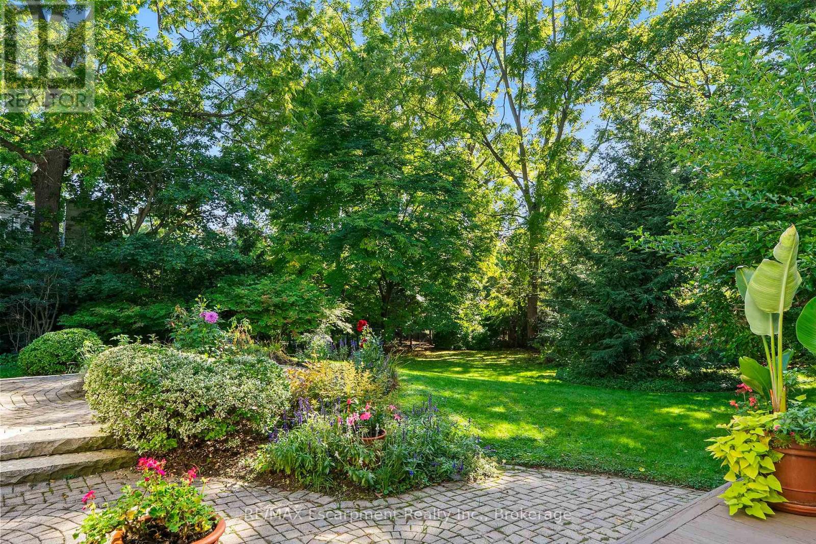 74 Howard Avenue, Oakville, Ontario  L6J 3Y5 - Photo 19 - W12812048