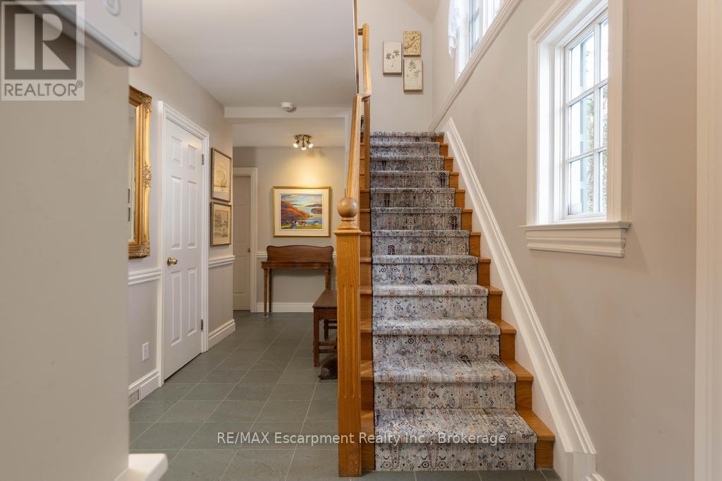 74 Howard Avenue, Oakville, Ontario  L6J 3Y5 - Photo 10 - W12812048
