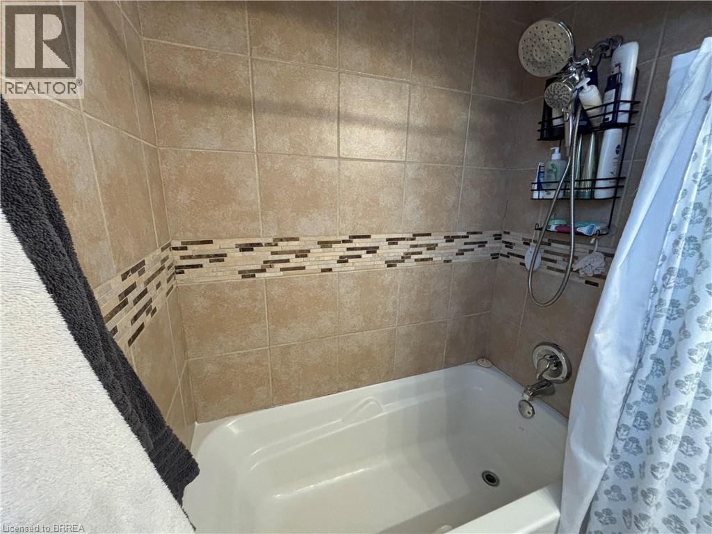 5 Cameron Avenue S Unit# Upper, Hamilton, Ontario  L8K 2W7 - Photo 10 - 40830970