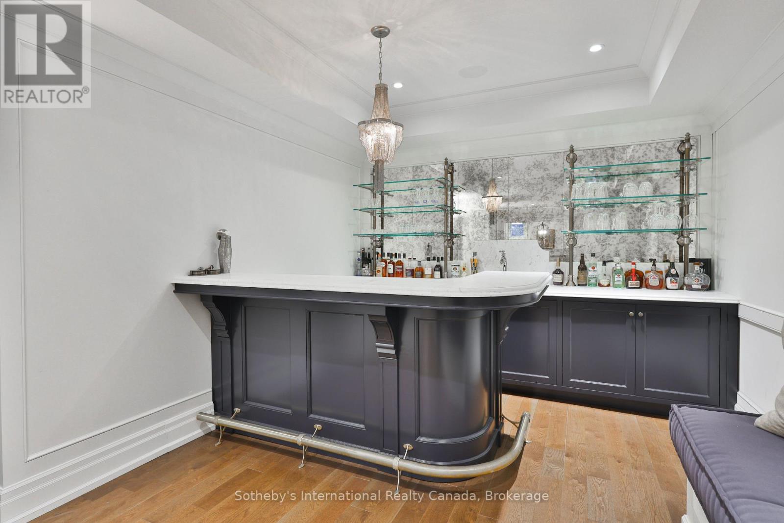 1497 Lakeshore Road W, Oakville, Ontario  L6L 1G5 - Photo 38 - W13141602