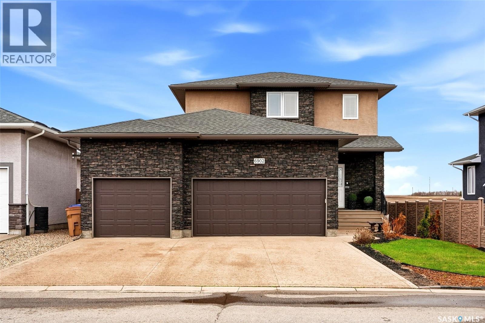 6902 Maple Vista Drive, Regina, Saskatchewan  S4X 0J8 - Photo 2 - SK036321