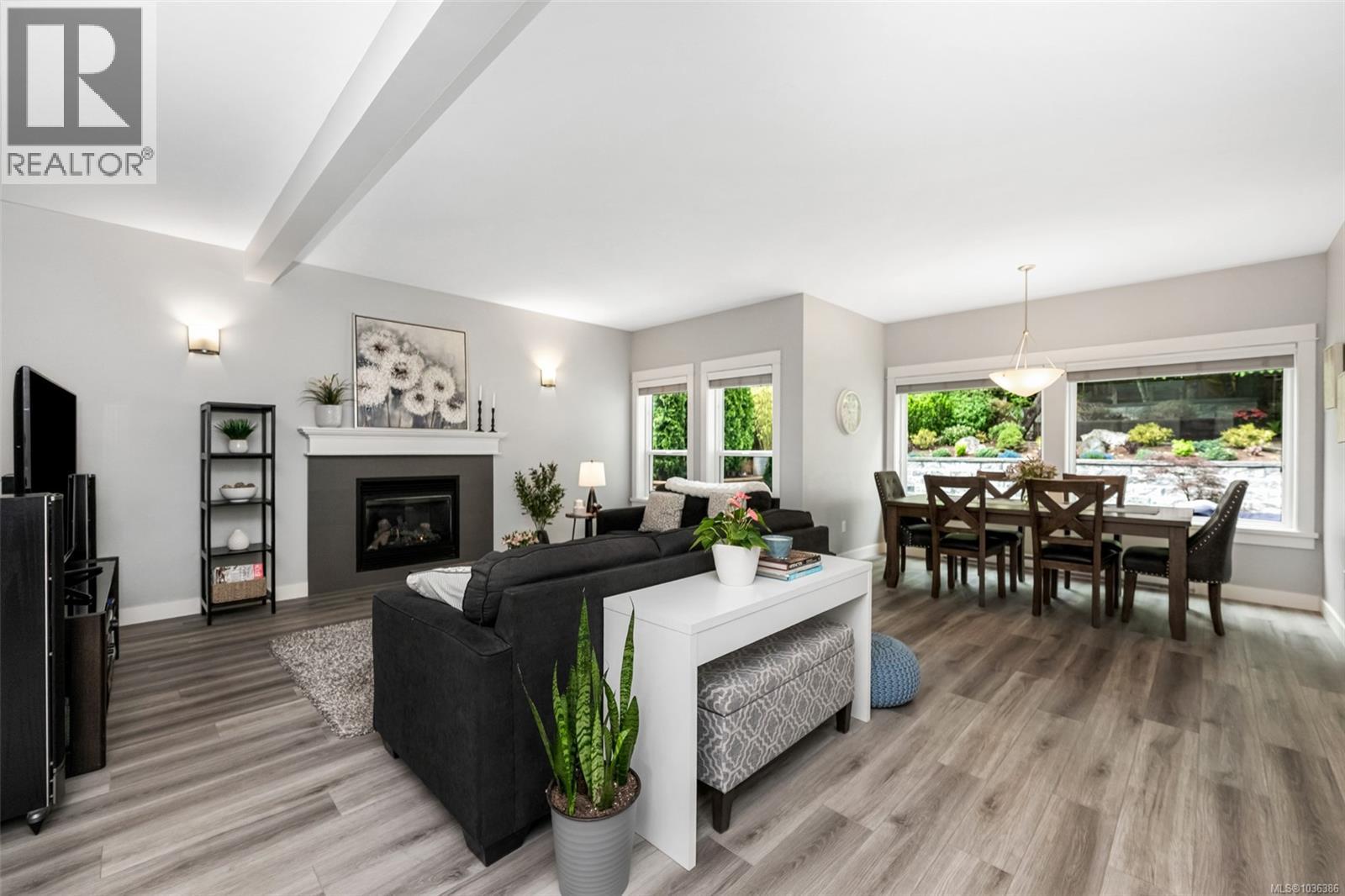 42 Degoutiere Pl, View Royal, British Columbia  V9B 0H3 - Photo 4 - 1036386