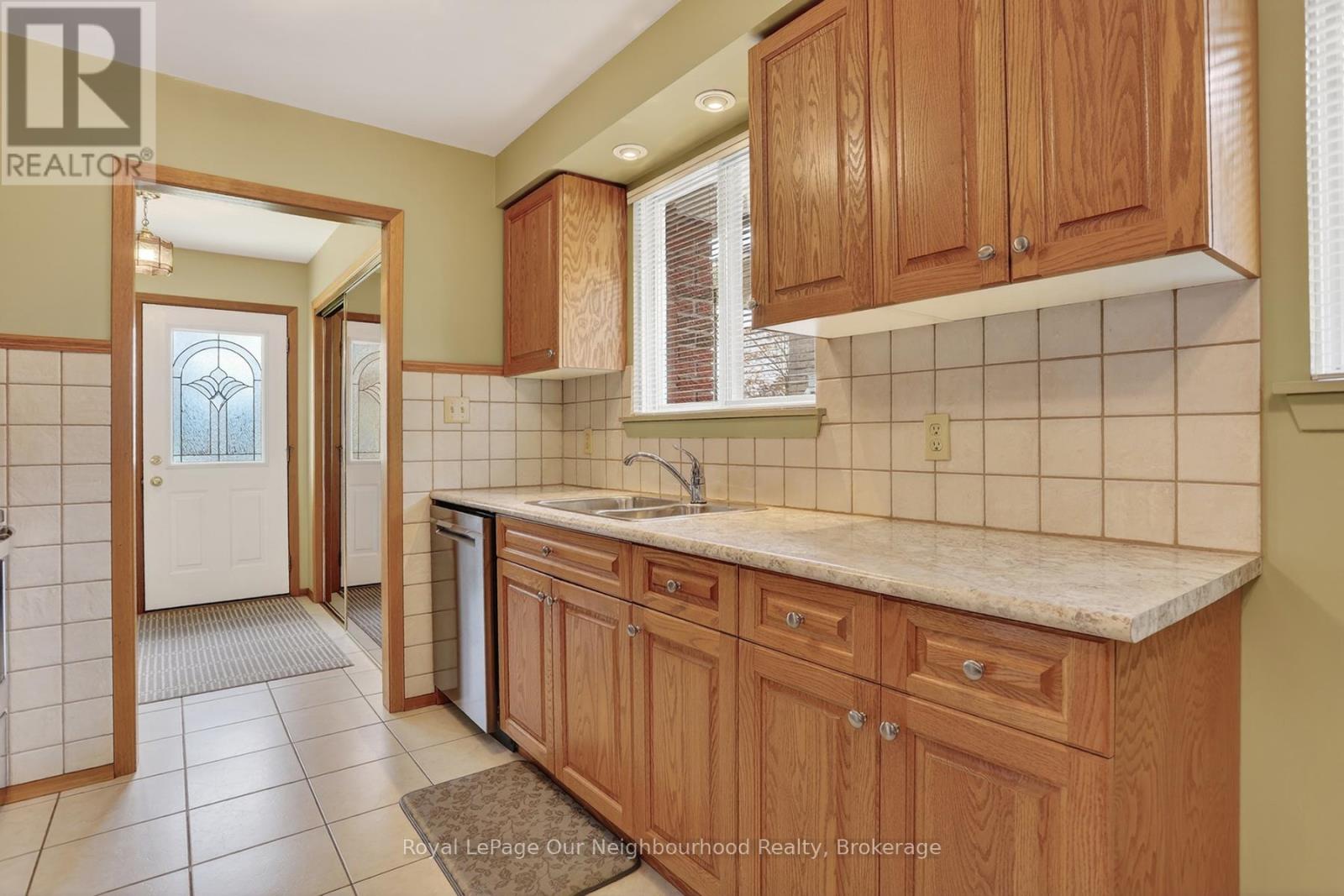 34 Brant Court, Oshawa, Ontario  L1G 4M9 - Photo 16 - E13141534