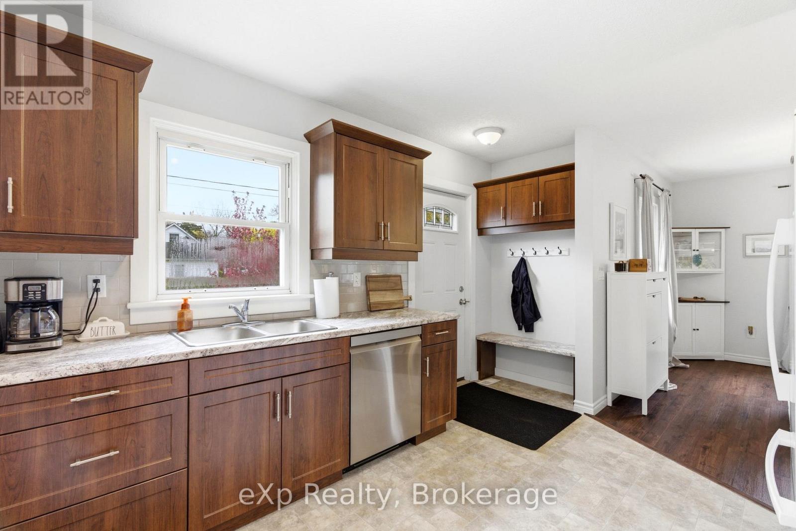 52 Avondale Avenue, Stratford, Ontario N5A 6M4 - Photo 9 - X13141560