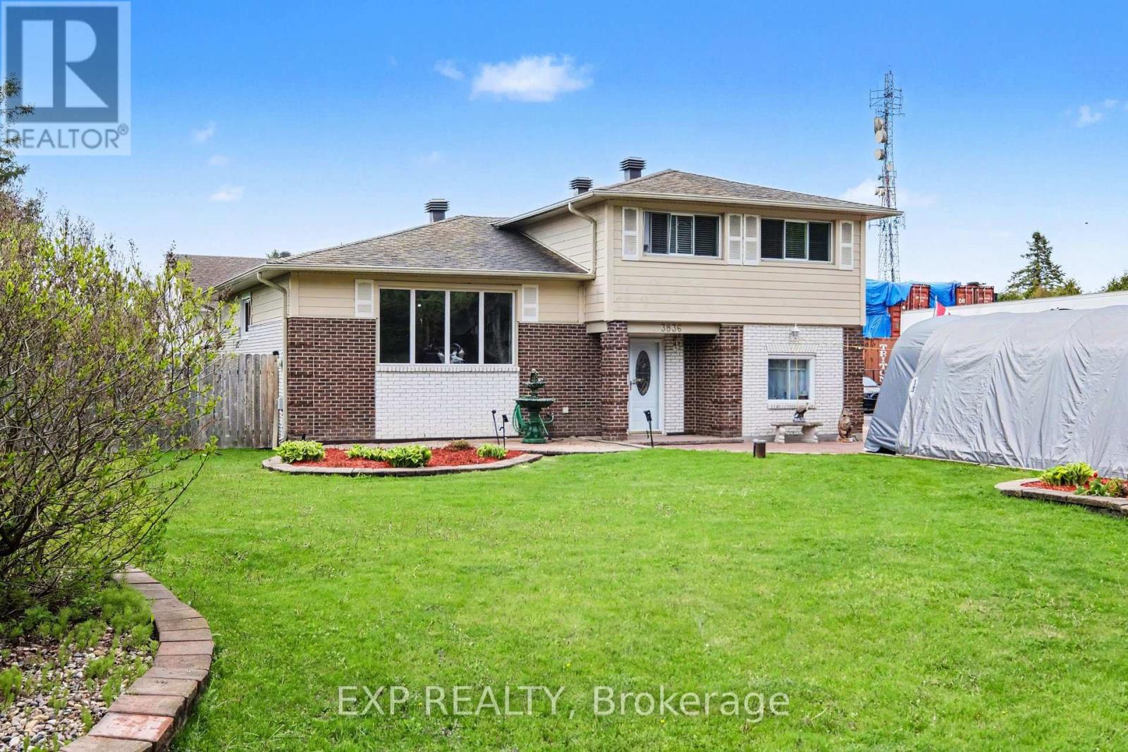 3836 Leitrim Road, Ottawa, Ontario  K1G 3N4 - Photo 2 - X13135226