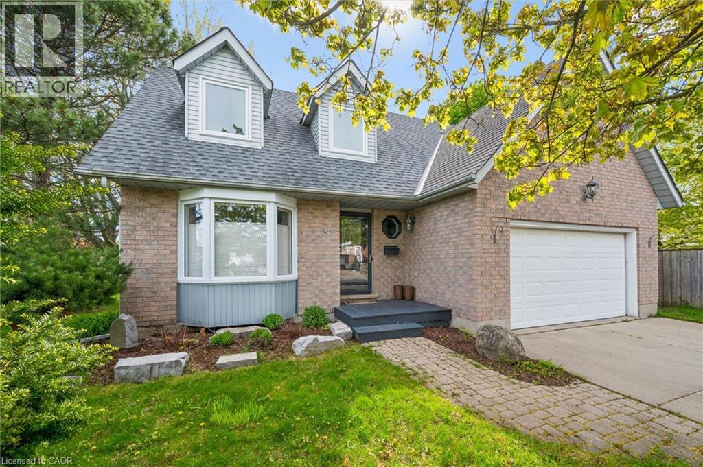 37 Enfield Drive, Cambridge, Ontario  N1P 1A5 - Photo 2 - 40830685