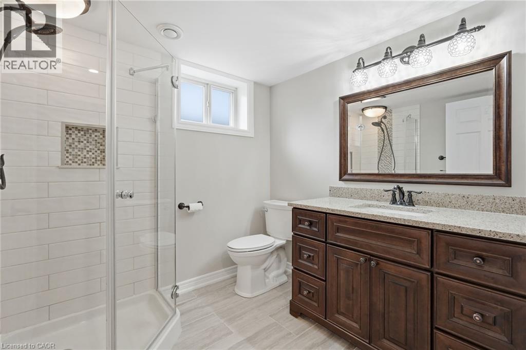 300 Eaglewood Drive, Hamilton, Ontario  L8W 1T5 - Photo 31 - 40830572