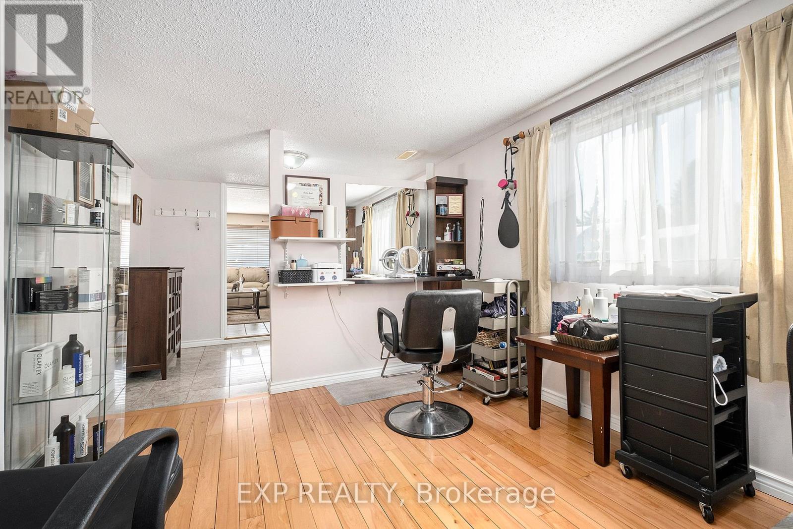 3836 Leitrim Road, Ottawa, Ontario  K1G 3N4 - Photo 18 - X13135226