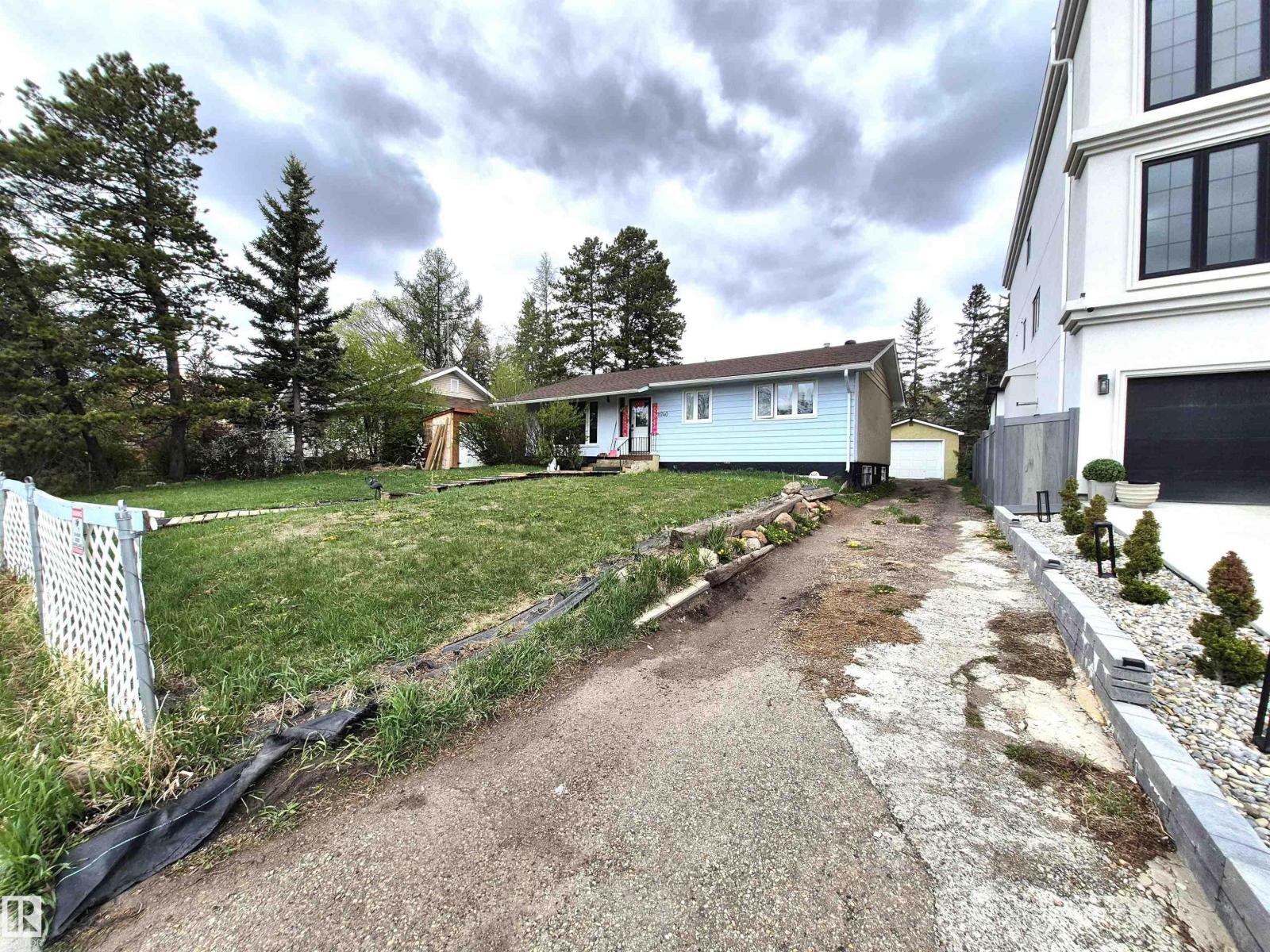 11740 University Av Nw, Edmonton, Alberta  T6G 1Z5 - Photo 2 - E4488508
