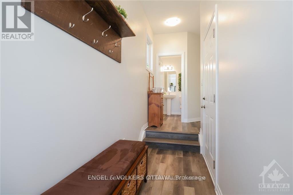 14 Mona Mcbride Avenue, Arnprior, Ontario  K7S 0C6 - Photo 2 - X13141578