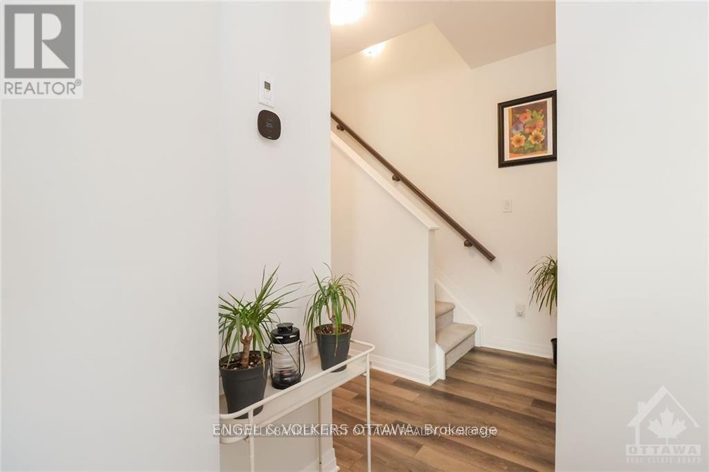 14 Mona Mcbride Avenue, Arnprior, Ontario  K7S 0C6 - Photo 3 - X13141578