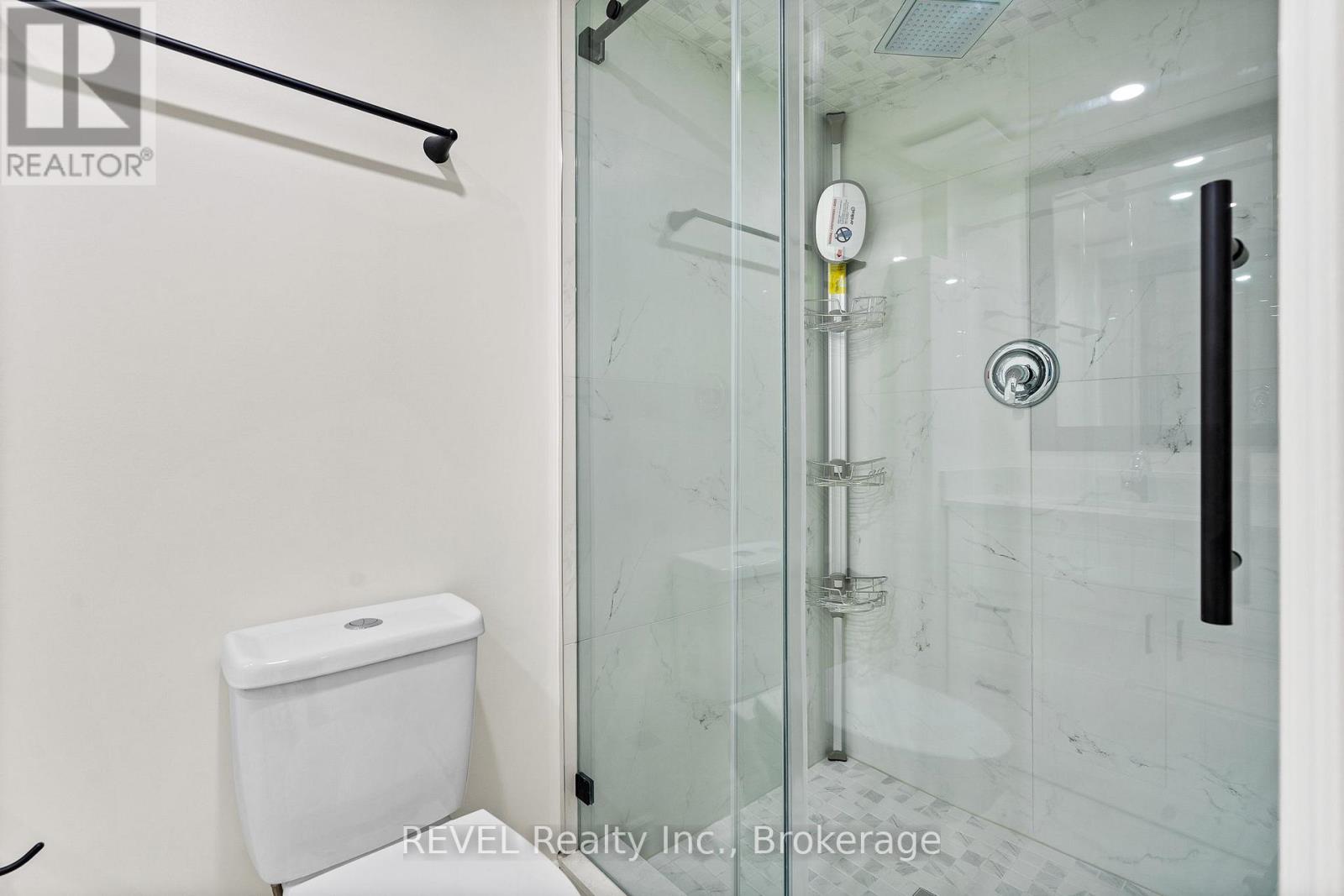 462 D Carlton Street, St. Catharines, Ontario  L2M 4X1 - Photo 8 - X13141626