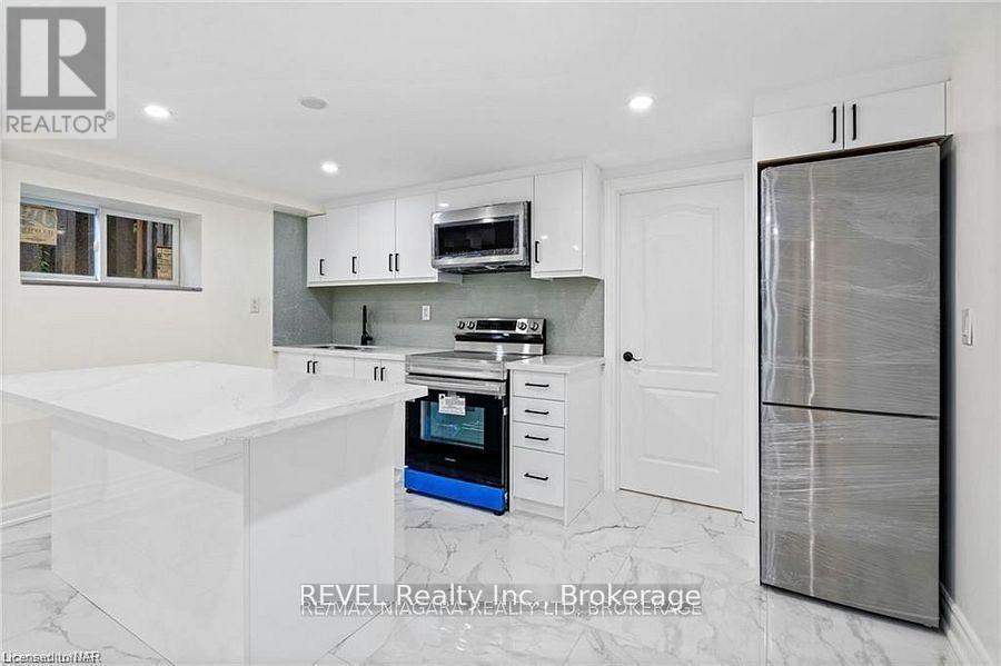 462 C Carlton Street, St. Catharines, Ontario  L2M 4X1 - Photo 2 - X13141628