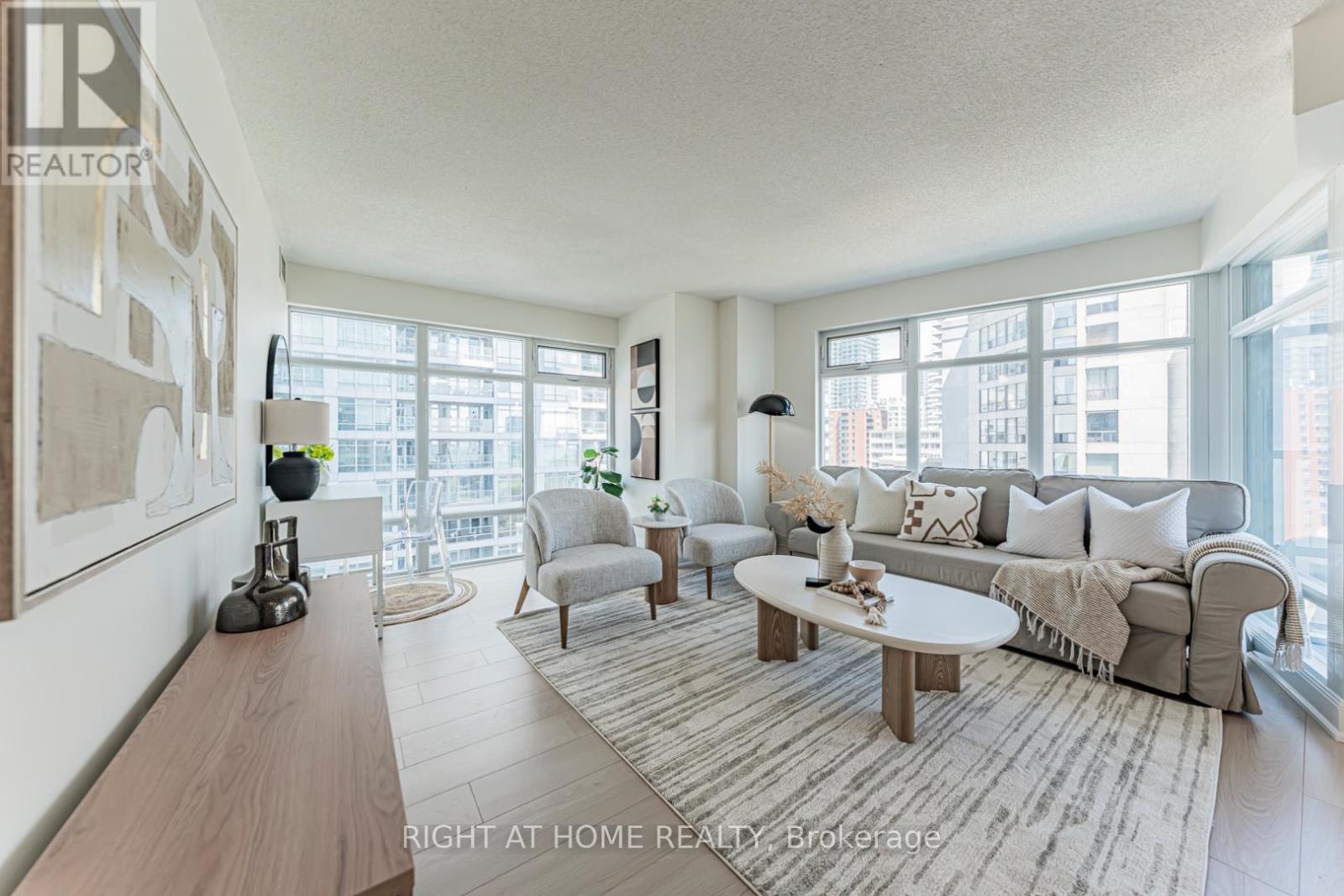 1211 - 2181 Yonge Street, Toronto, Ontario M4S 2B1 - Photo 10 - C13141542