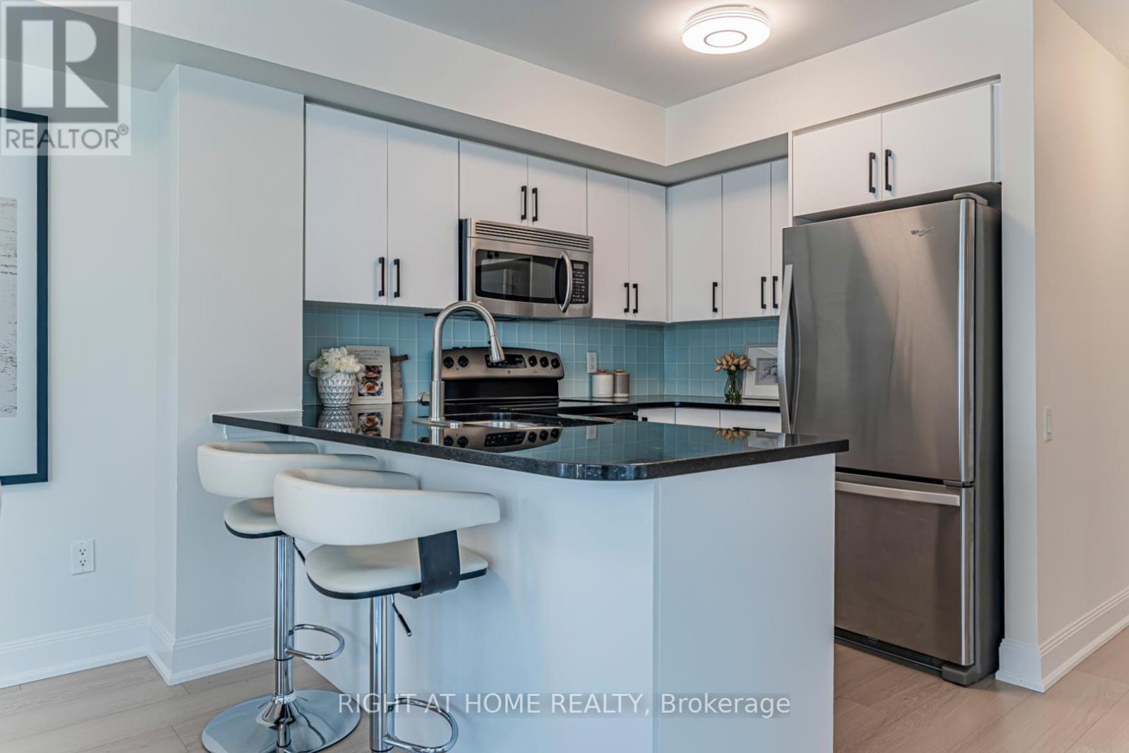 1211 - 2181 Yonge Street, Toronto, Ontario M4S 2B1 - Photo 12 - C13141542