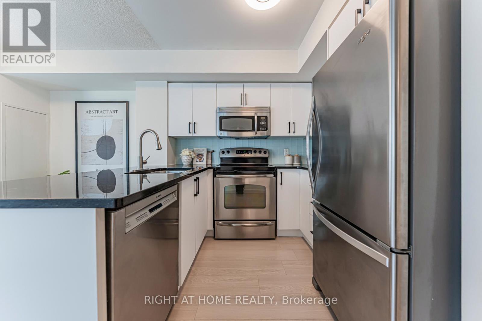 1211 - 2181 Yonge Street, Toronto, Ontario M4S 2B1 - Photo 14 - C13141542