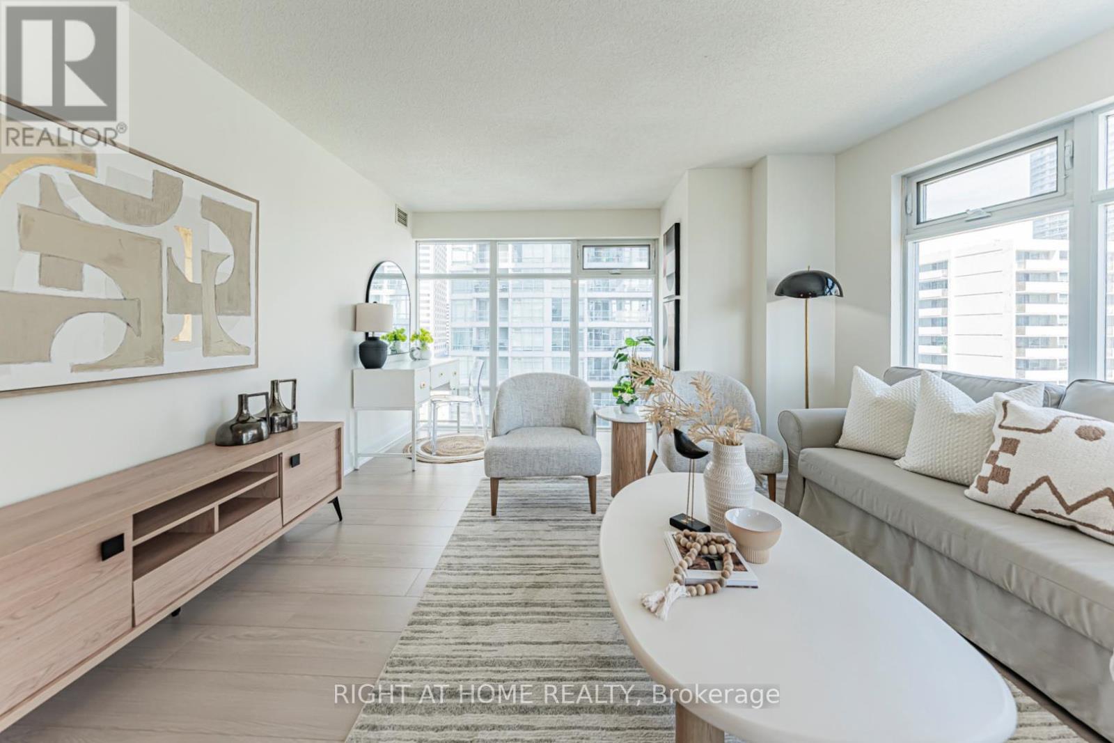 1211 - 2181 Yonge Street, Toronto, Ontario M4S 2B1 - Photo 19 - C13141542