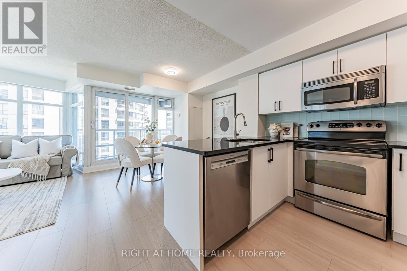 1211 - 2181 Yonge Street, Toronto, Ontario M4S 2B1 - Photo 20 - C13141542
