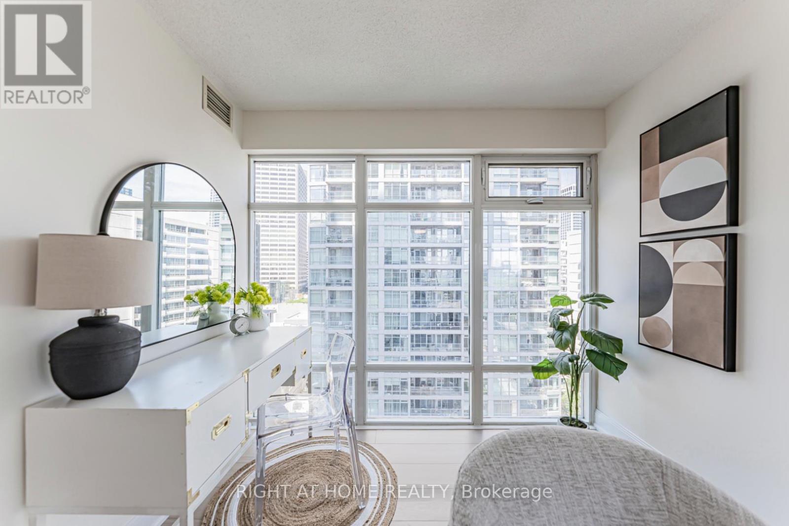 1211 - 2181 Yonge Street, Toronto, Ontario M4S 2B1 - Photo 21 - C13141542