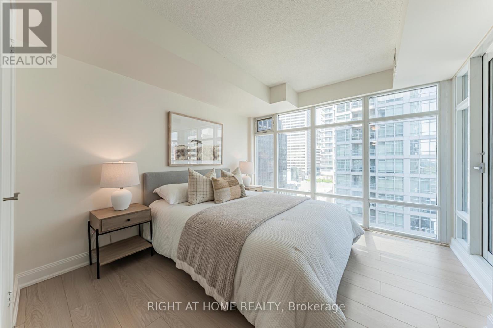 1211 - 2181 Yonge Street, Toronto, Ontario M4S 2B1 - Photo 22 - C13141542