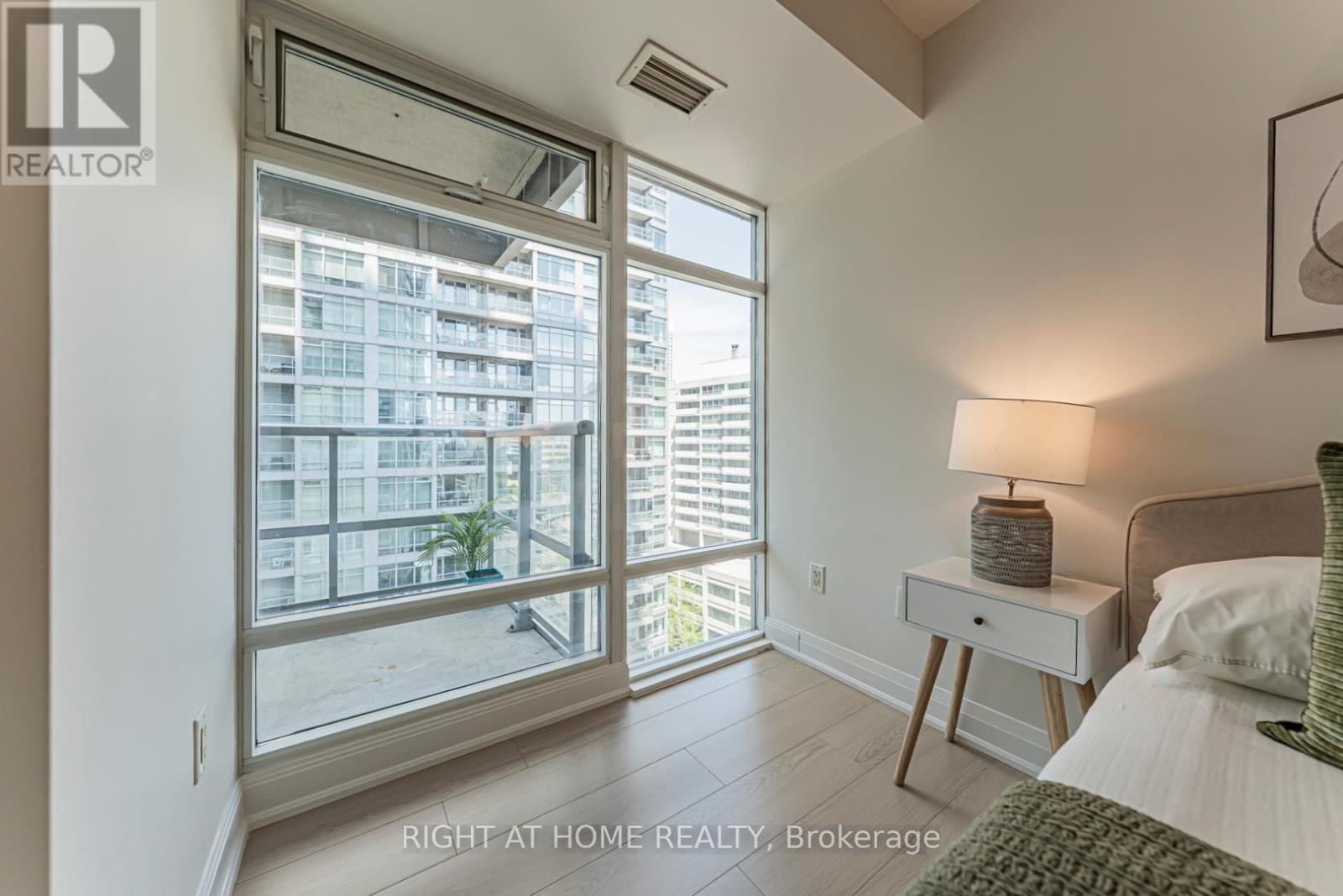 1211 - 2181 Yonge Street, Toronto, Ontario M4S 2B1 - Photo 28 - C13141542