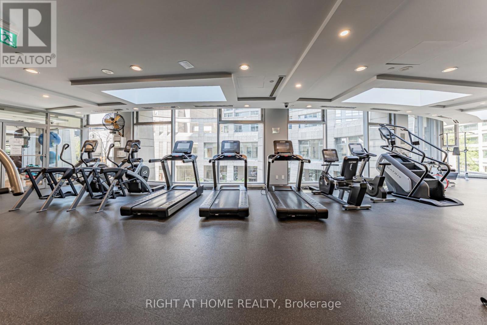 1211 - 2181 Yonge Street, Toronto, Ontario M4S 2B1 - Photo 32 - C13141542
