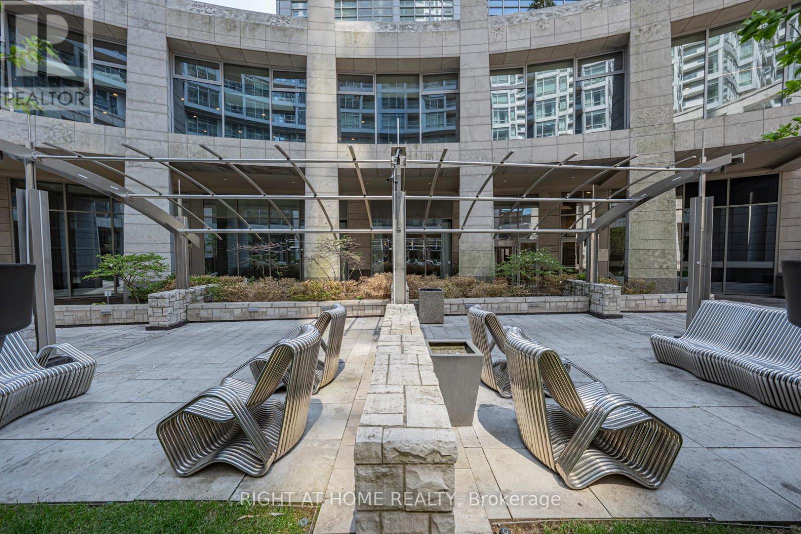 1211 - 2181 Yonge Street, Toronto, Ontario M4S 2B1 - Photo 38 - C13141542