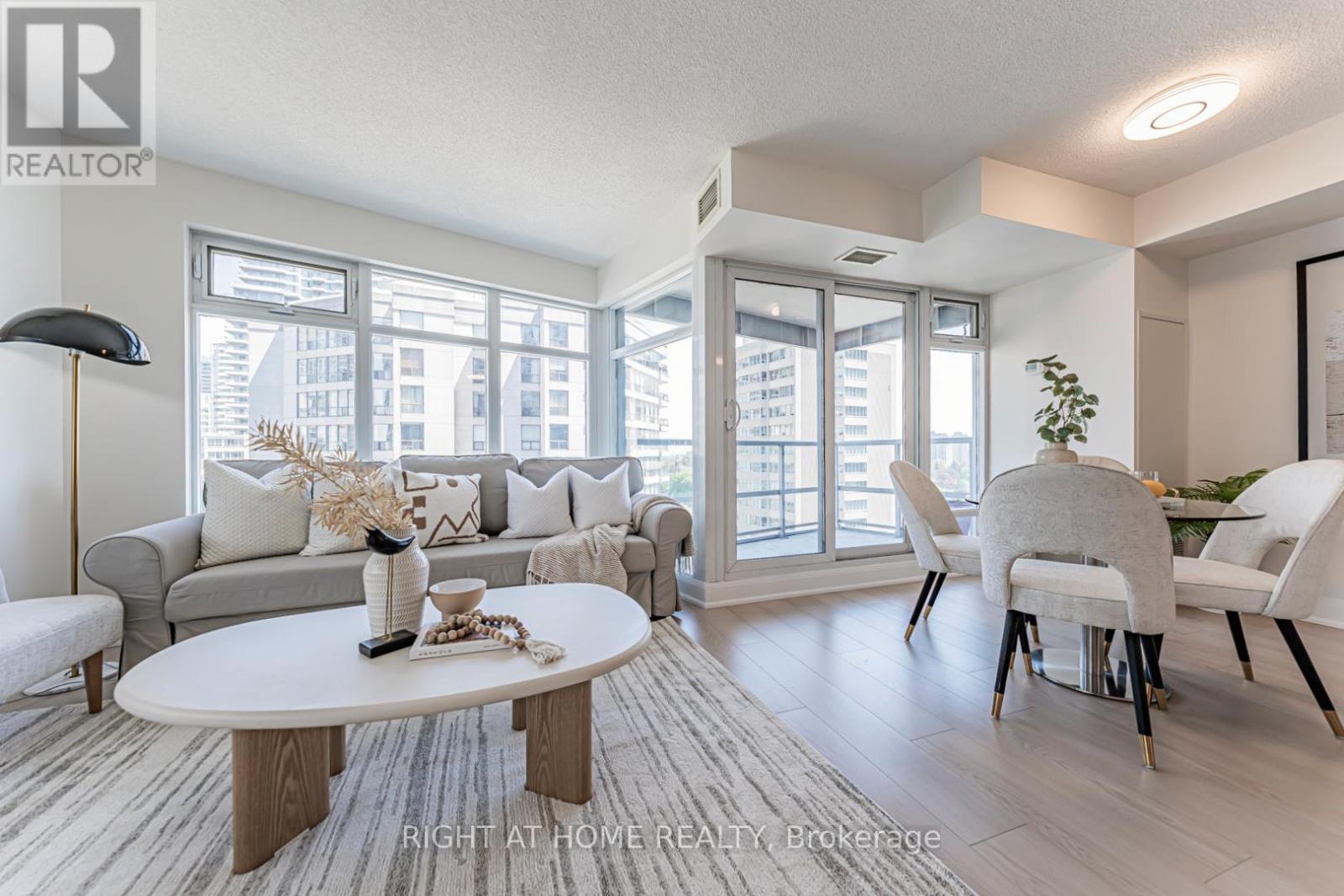 1211 - 2181 Yonge Street, Toronto, Ontario M4S 2B1 - Photo 8 - C13141542