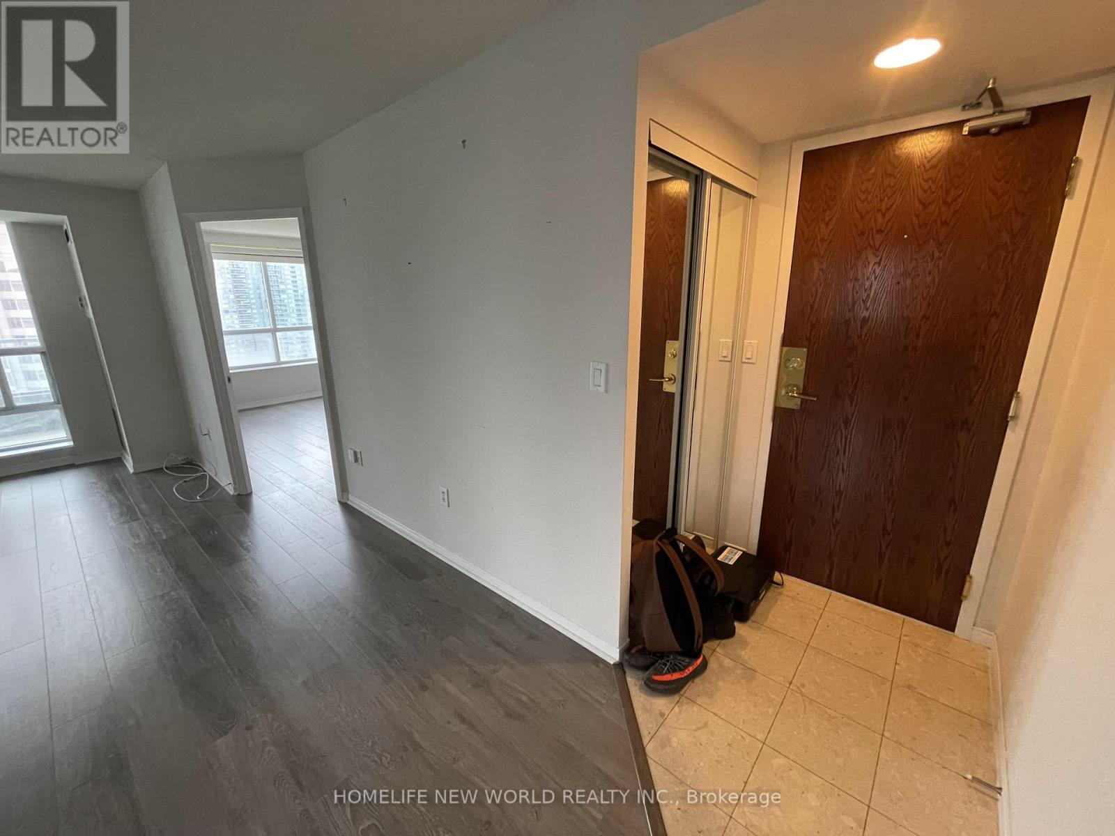 2008 - 1 Pemberton Avenue, Toronto, Ontario  M2M 4L9 - Photo 2 - C13141580