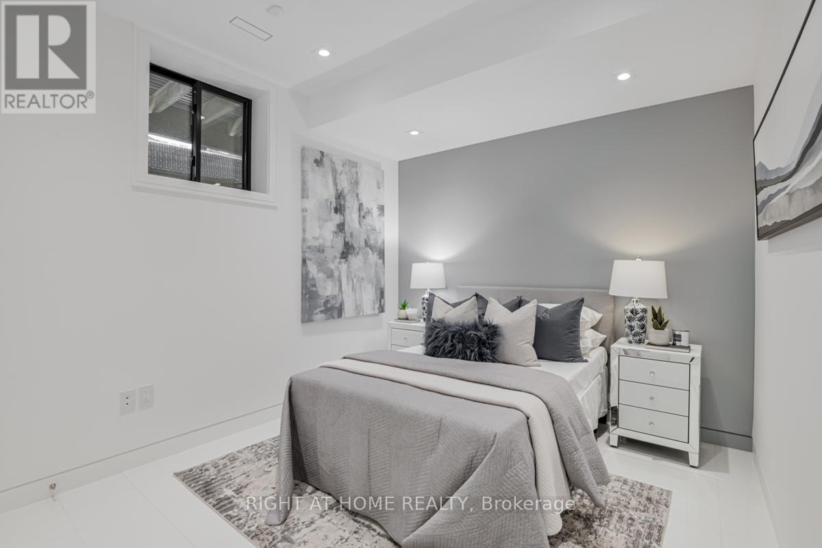 675 Huron Street, Toronto, Ontario  M5R 2R8 - Photo 14 - C13141592