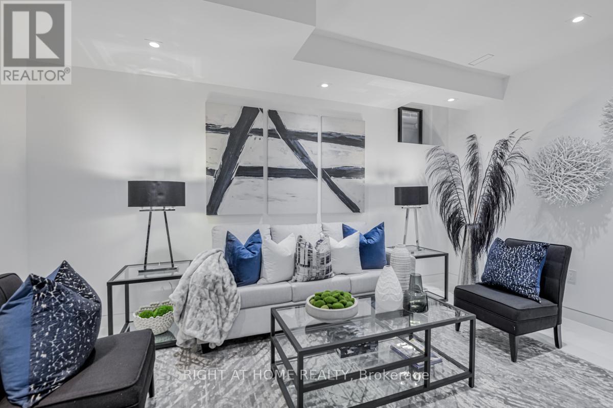 675 Huron Street, Toronto, Ontario  M5R 2R8 - Photo 17 - C13141592