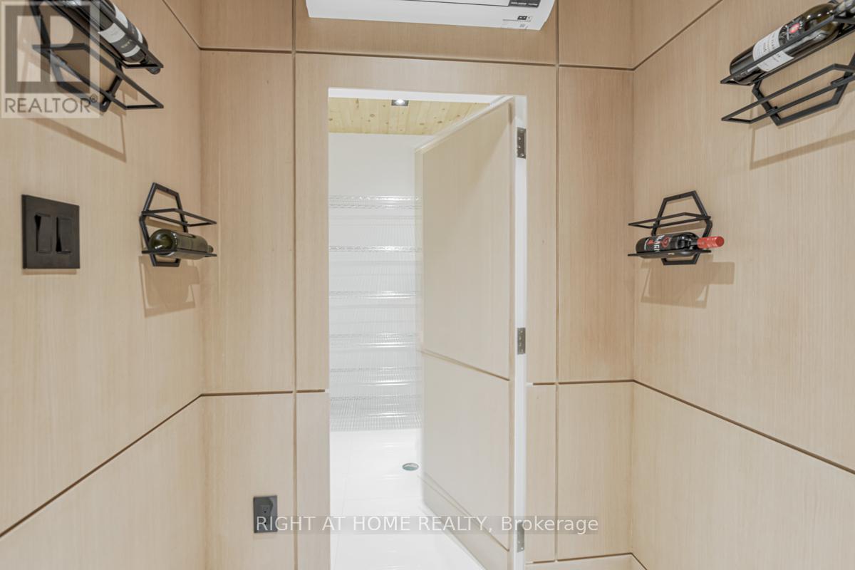 675 Huron Street, Toronto, Ontario  M5R 2R8 - Photo 35 - C13141592
