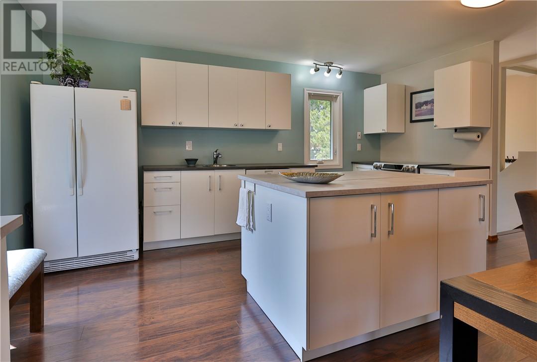 282 Kantola Road, Lively, Ontario  P3Y 1G9 - Photo 3 - 2127849