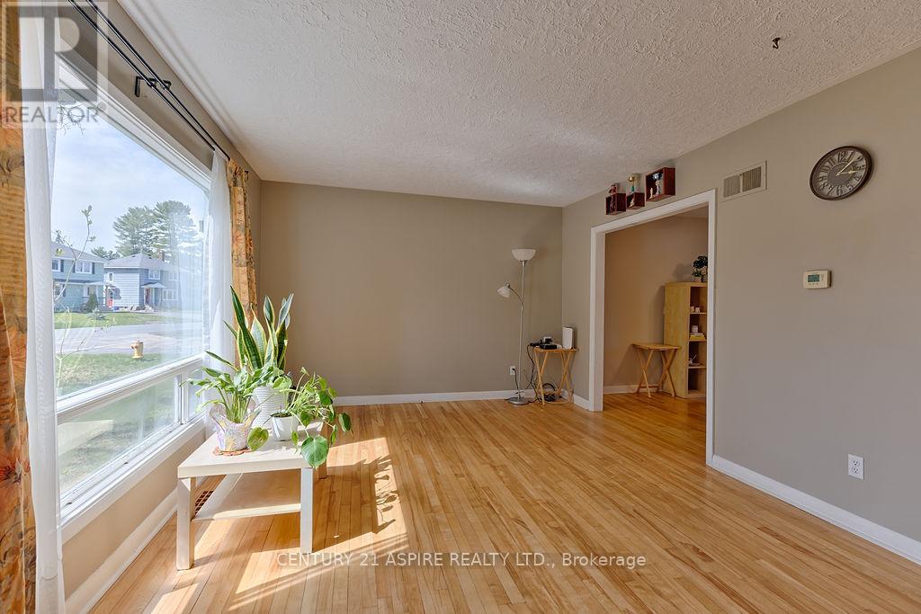 82 Rutherford Avenue, Deep River, Ontario  K0J 1P0 - Photo 11 - X13141608