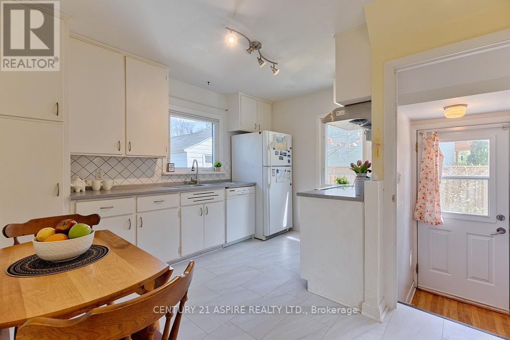 82 Rutherford Avenue, Deep River, Ontario  K0J 1P0 - Photo 7 - X13141608