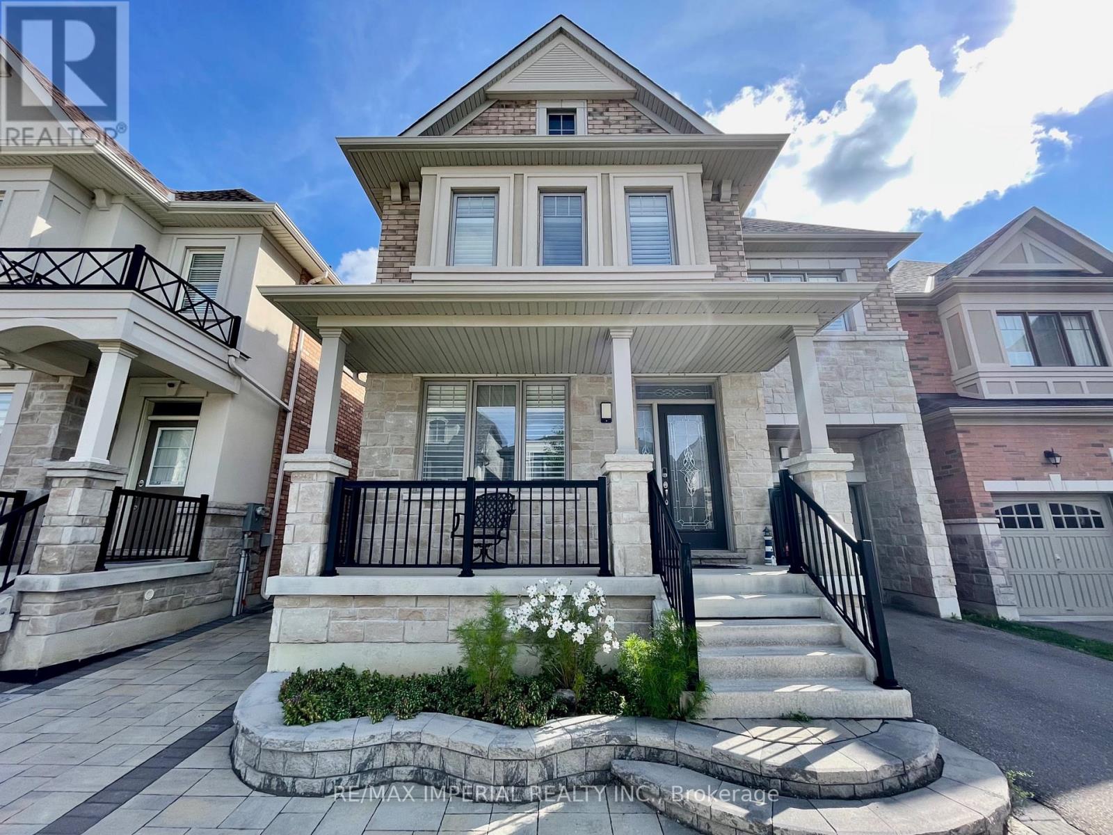 3 Collier Crescent, Markham, Ontario  L6E 0T2 - Photo 2 - N13141546