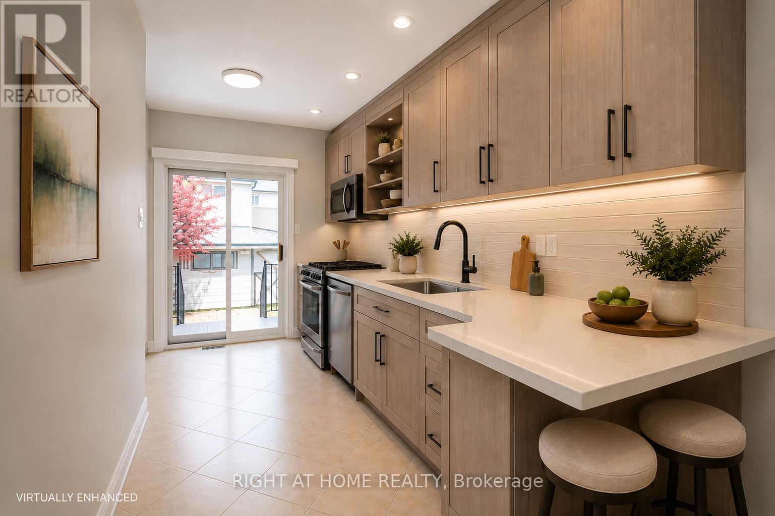 351 Bartlett Avenue N, Toronto, Ontario  M6H 3G8 - Photo 10 - W13141572