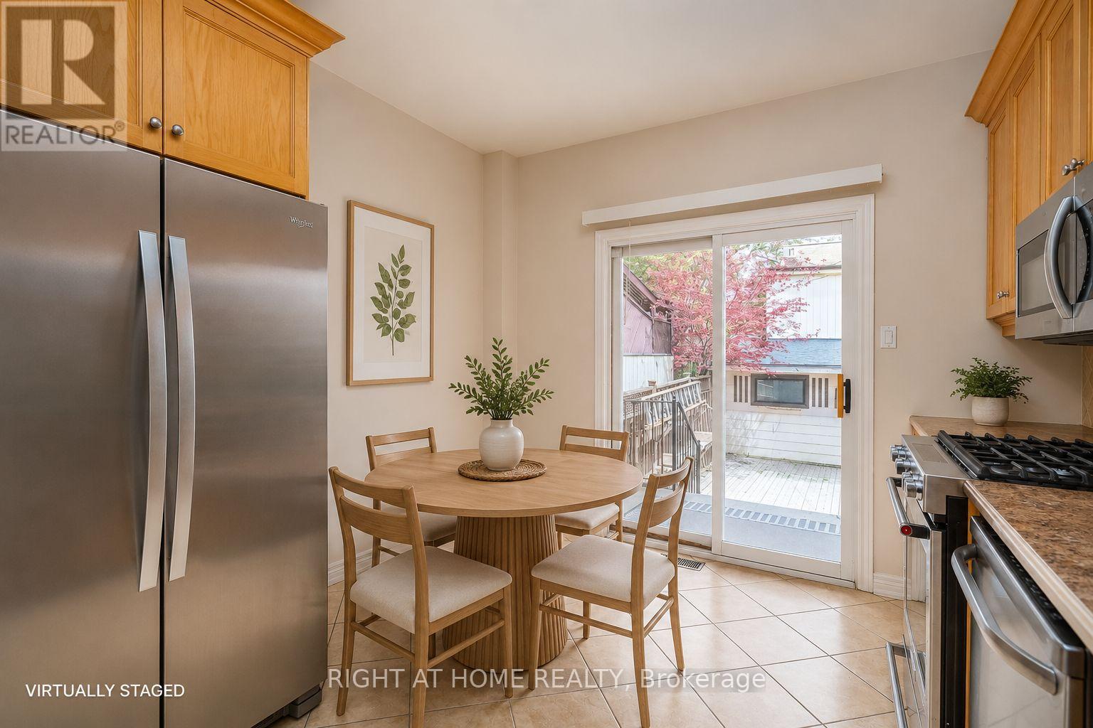 351 Bartlett Avenue N, Toronto, Ontario  M6H 3G8 - Photo 11 - W13141572