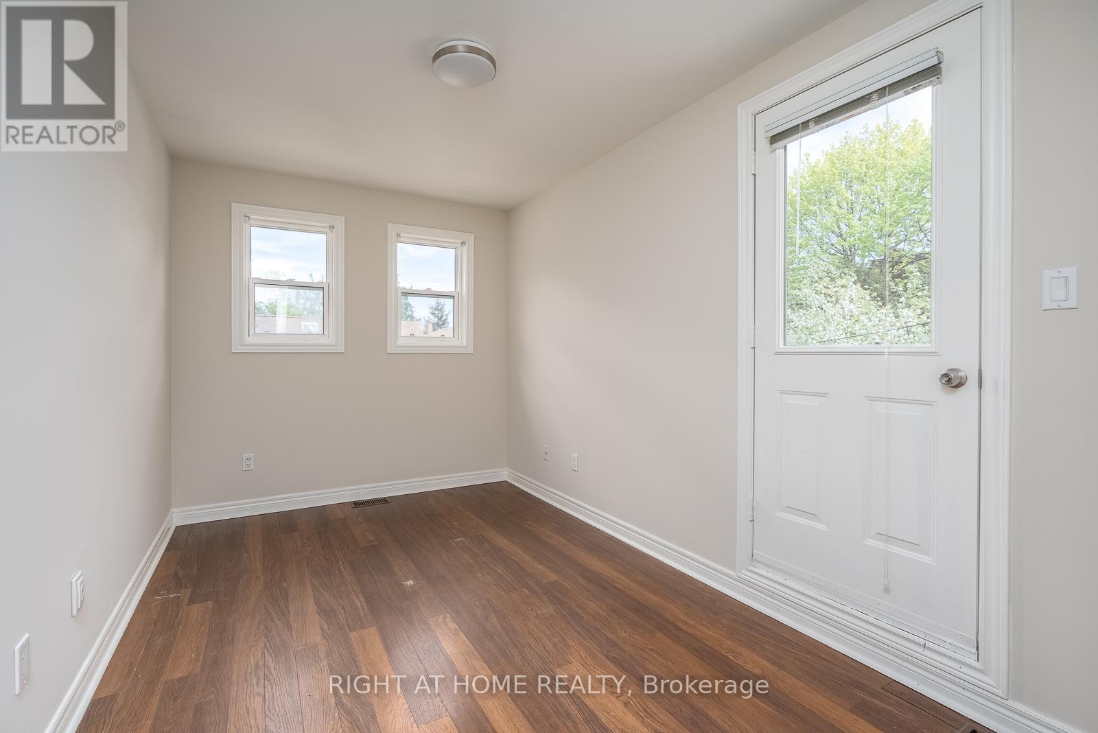 351 Bartlett Avenue N, Toronto, Ontario  M6H 3G8 - Photo 17 - W13141572
