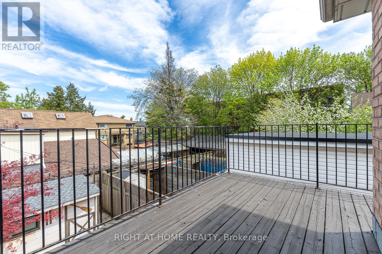 351 Bartlett Avenue N, Toronto, Ontario  M6H 3G8 - Photo 21 - W13141572