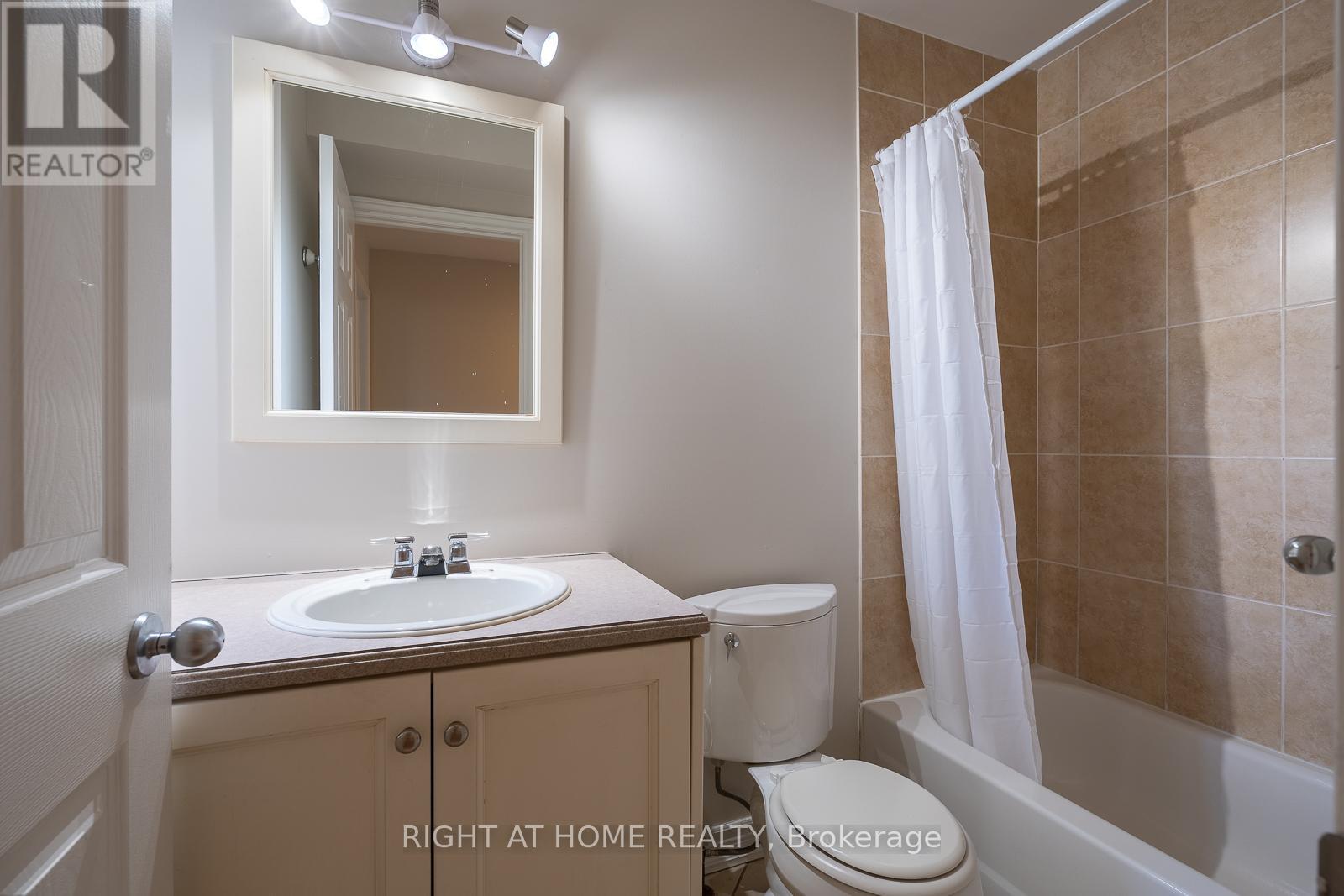 351 Bartlett Avenue N, Toronto, Ontario  M6H 3G8 - Photo 23 - W13141572