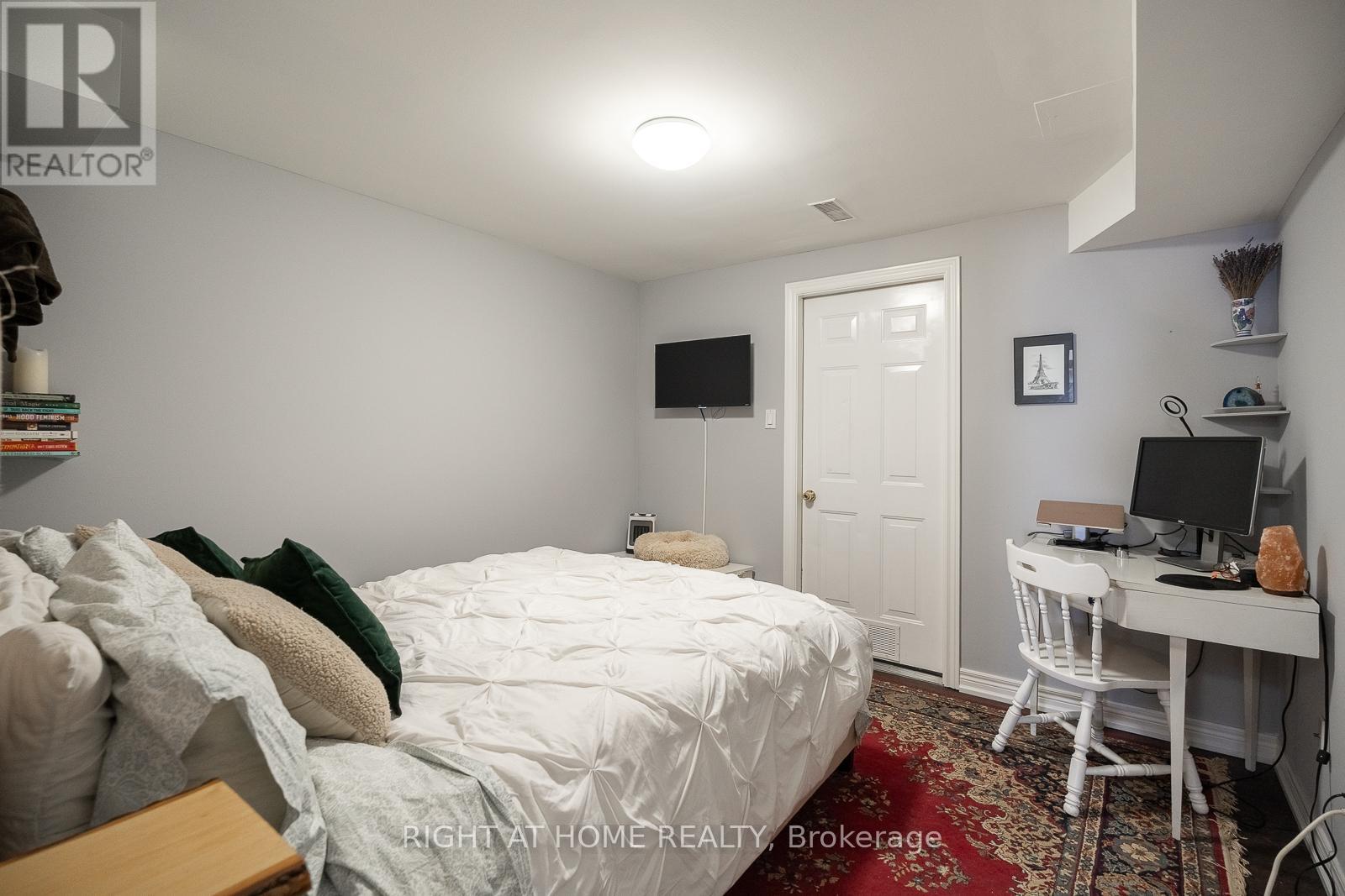 351 Bartlett Avenue N, Toronto, Ontario  M6H 3G8 - Photo 29 - W13141572