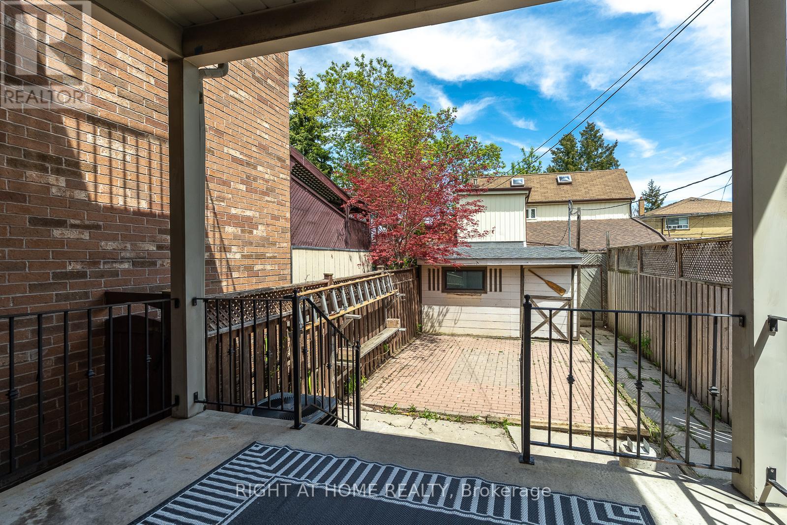 351 Bartlett Avenue N, Toronto, Ontario  M6H 3G8 - Photo 31 - W13141572