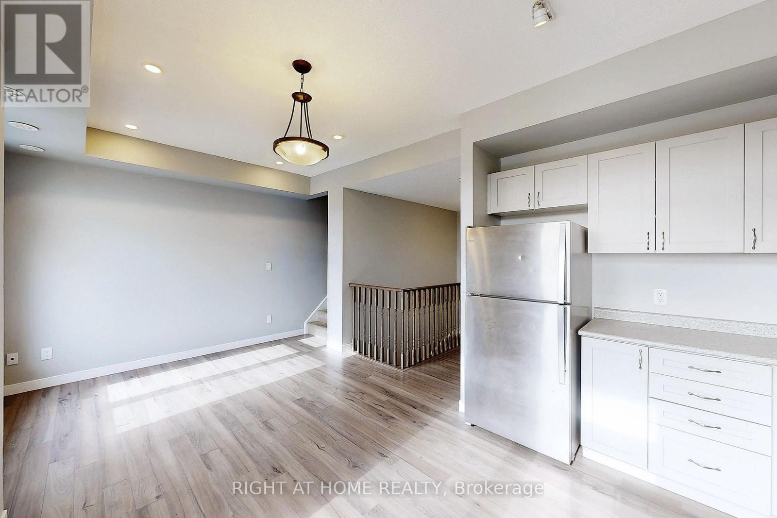 14 - 630 Rogers Road, Toronto, Ontario  M6M 0B4 - Photo 12 - W13141618