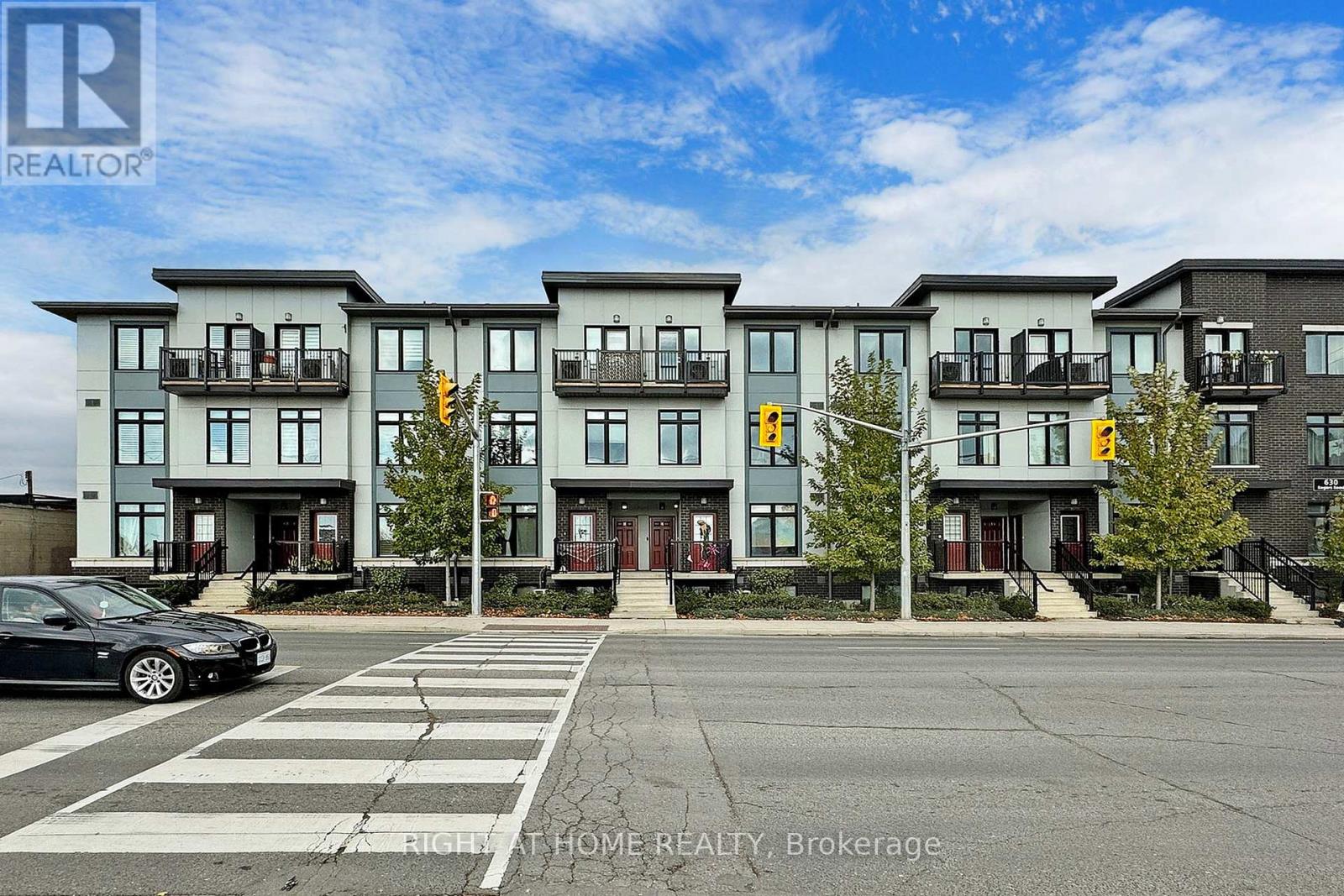 14 - 630 Rogers Road, Toronto, Ontario  M6M 0B4 - Photo 2 - W13141618