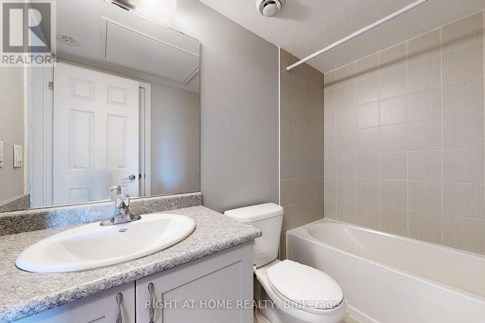 14 - 630 Rogers Road, Toronto, Ontario  M6M 0B4 - Photo 26 - W13141618